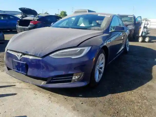 5YJSA1E20JF278048 2018 TESLA MODEL S-1
