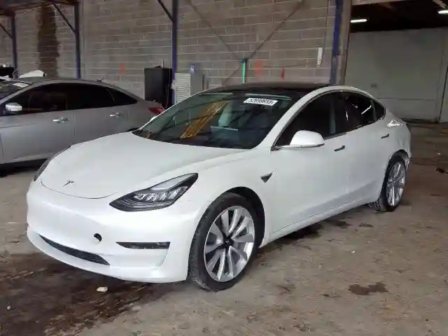 5YJ3E1EBXKF406676 2019 TESLA MODEL 3-1