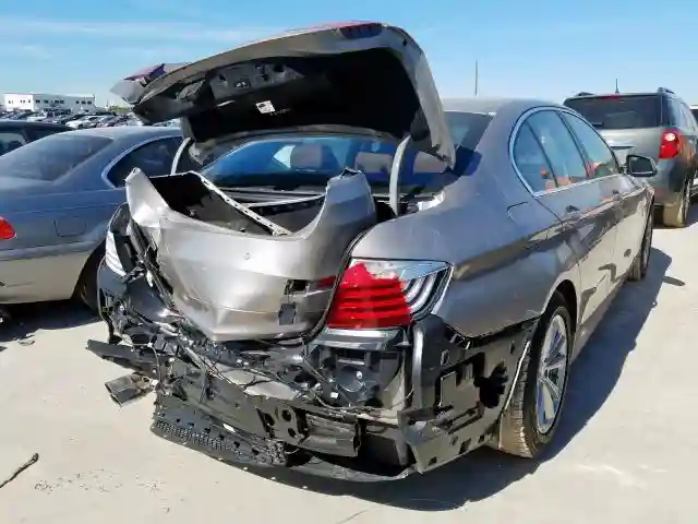 WBA5A5C5XGD526370 2016 BMW 528 I-3