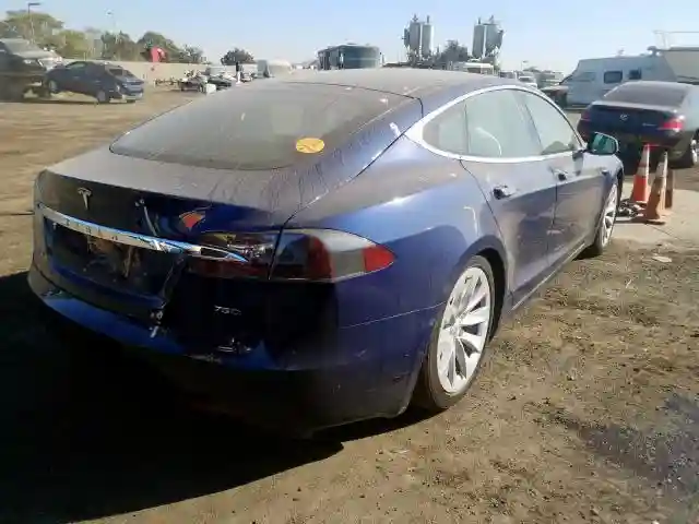 5YJSA1E20JF278048 2018 TESLA MODEL S-3