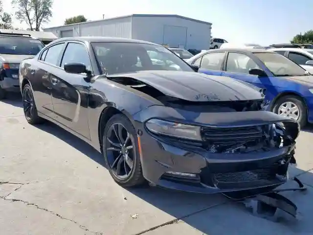 2C3CDXHG1GH297639 2016 DODGE CHARGER SXT-0