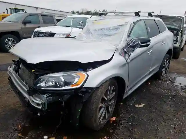 YV449MRR0H2031472 2017 VOLVO XC60 T6 DYNAMIC-1