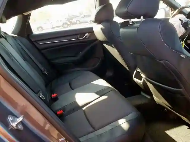 1HGCV1F37JA172545 2018 HONDA ACCORD SPORT-5