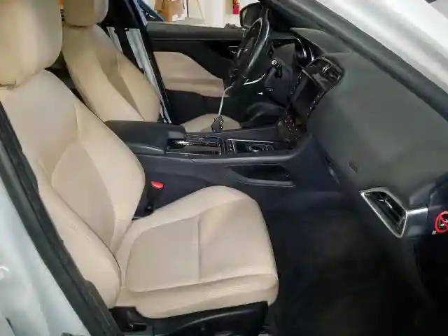 SADCJ2FX2JA259034 2018 JAGUAR F-PACE PREMIUM-4