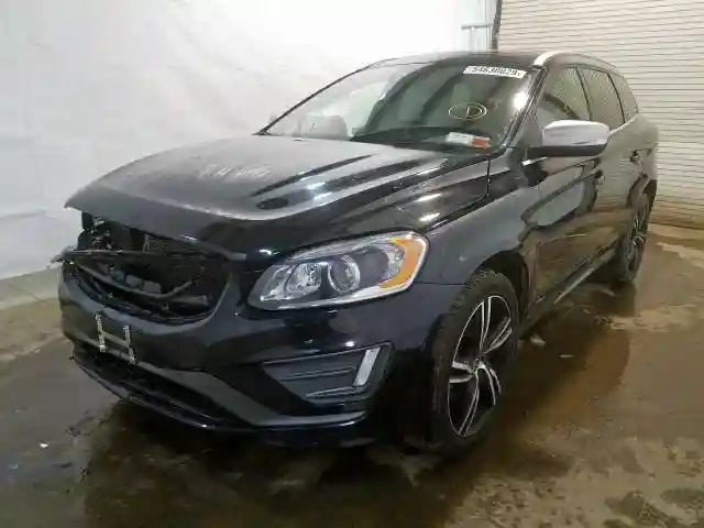 YV449MRS3H2026320 2017 VOLVO XC60 T6 R-DESIGN PLATINUM-1