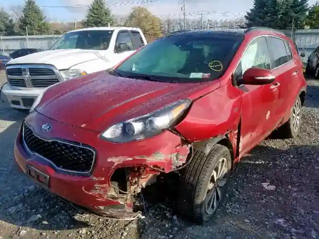 KNDPNCAC3J7427840 2018 KIA SPORTAGE EX-1