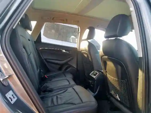 WA1C2AFP9HA095126 2017 AUDI Q5 PREMIUM-5