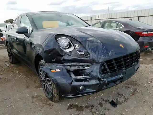 WP1AA2A54JLB00818 2018 PORSCHE MACAN-0