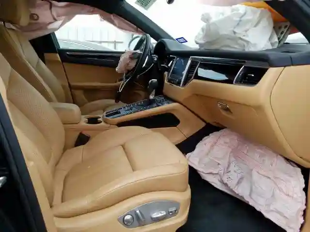 WP1AA2A54JLB00818 2018 PORSCHE MACAN-4