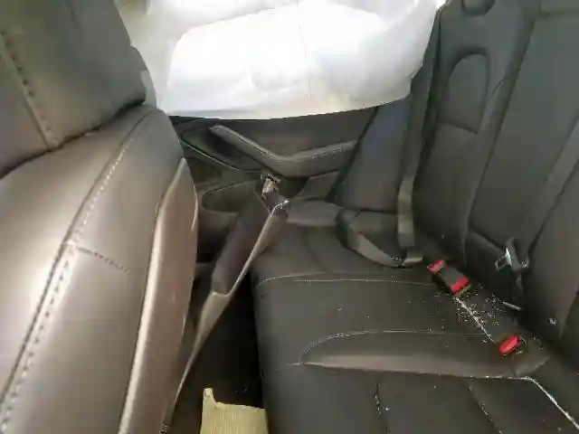 5YJ3E1EA7JF176178 2018 TESLA MODEL 3-5
