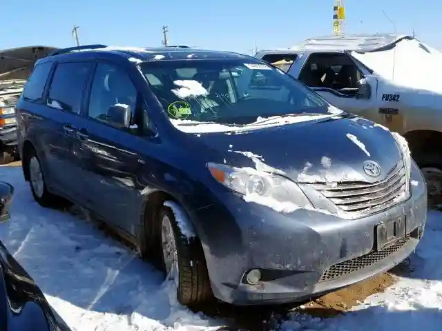 5TDDZ3DC7HS178526 2017 TOYOTA SIENNA XLE-0