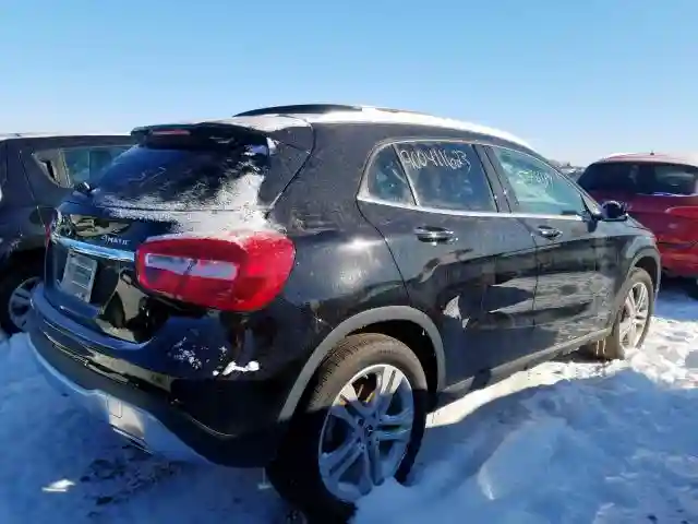 WDCTG4GB0JJ474818 2018 MERCEDES-BENZ GLA 250 4MATIC-3
