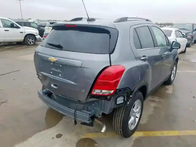 KL7CJLSB5K8946335 2019 CHEVROLET TRAX 1LT-3