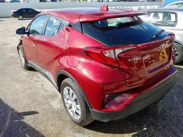 NMTKHMBXXKR093238 2019 TOYOTA C-HR XLE-2