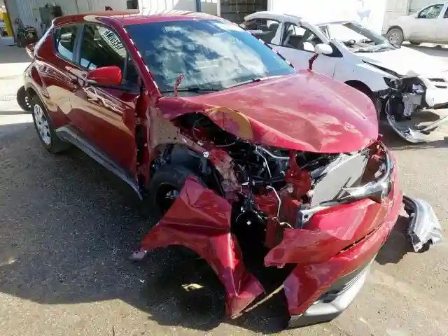 NMTKHMBXXKR093238 2019 TOYOTA C-HR XLE-0