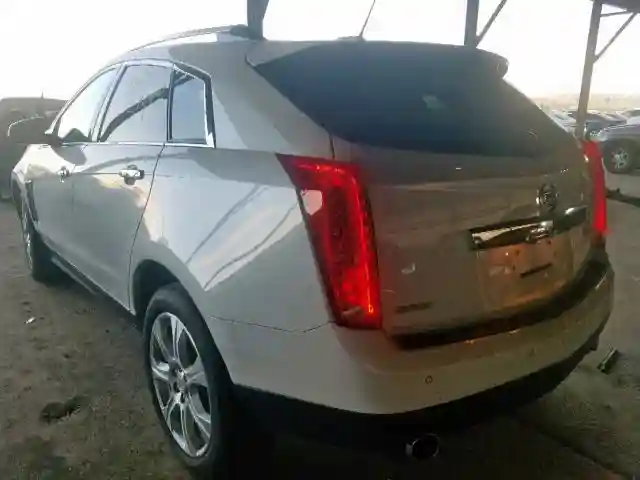 3GYFNCE34GS581998 2016 CADILLAC SRX PERFORMANCE COLLECTION-2