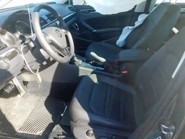 1VWMA7A38KC010340 2019 VOLKSWAGEN PASSAT SE R-LINE-4