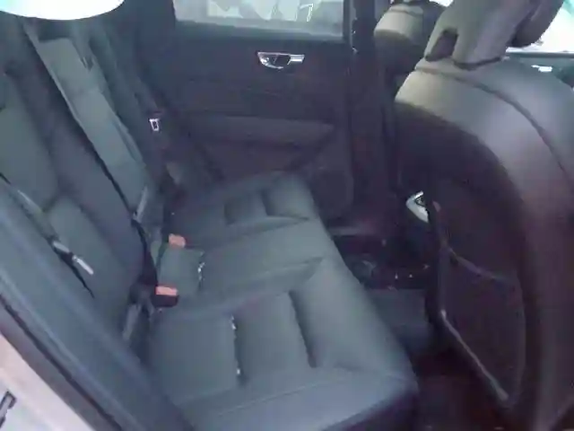 LYV102RL7KB297495 2019 VOLVO XC60 T5 INSCRIPTION-5