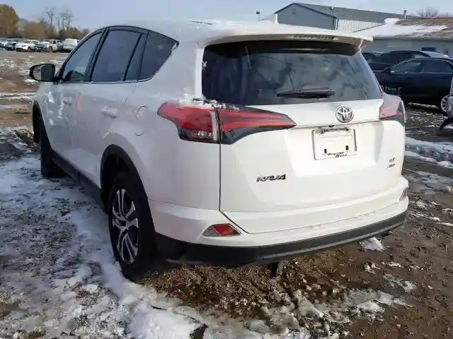 JTMBFREV1JJ251119 2018 TOYOTA RAV4 LE-2