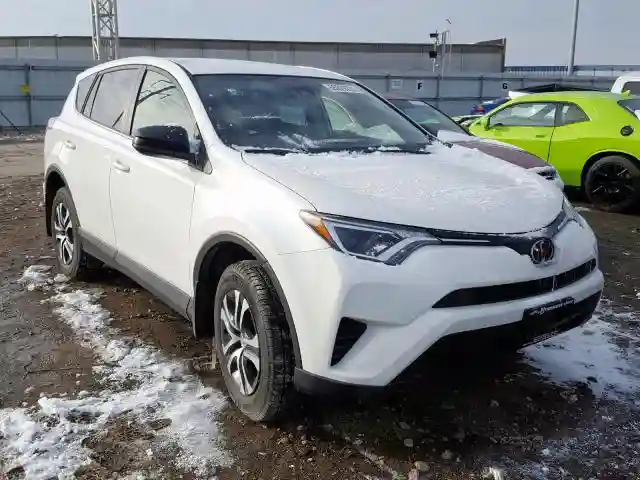 JTMBFREV1JJ251119 2018 TOYOTA RAV4 LE-0