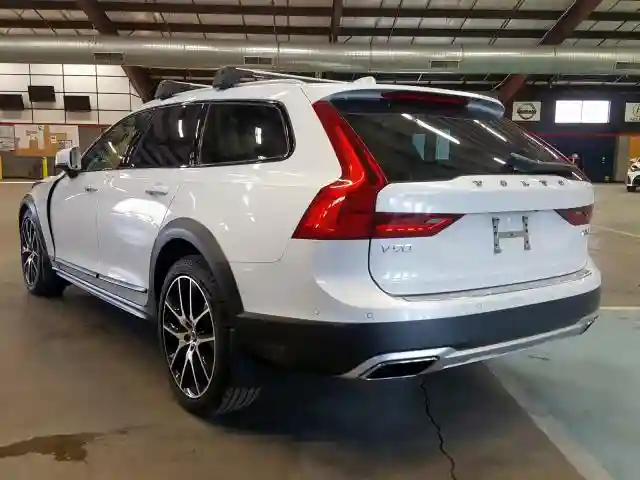 YV4A22NL8K1078436 2019 VOLVO V90 CROSS COUNTRY T6 INSCRIPTION-2