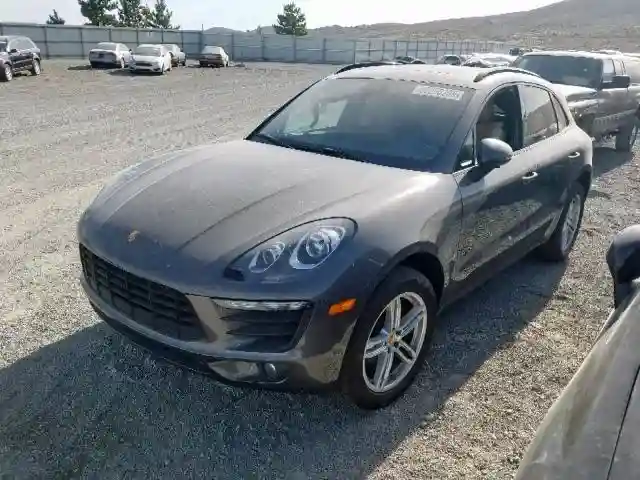 WP1AA2A51JLB15759 2018 PORSCHE MACAN-1