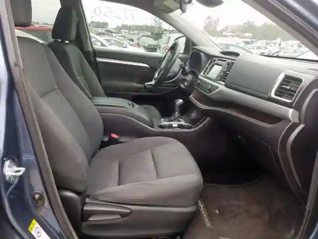 5TDZARFH3HS026476 2017 TOYOTA HIGHLANDER LE-4