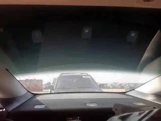 5YJ3E1EB2JF072108 2018 TESLA MODEL 3-5