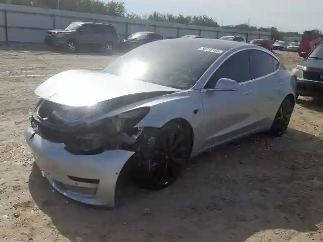 5YJ3E1EB2JF072108 2018 TESLA MODEL 3-1