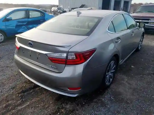 JTHBW1GG8G2116186 2016 LEXUS ES 300H-3