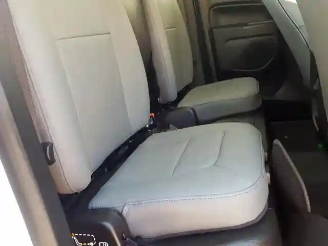 1GCHSBEA5K1311320 2016 CHEVROLET COLORADO-5