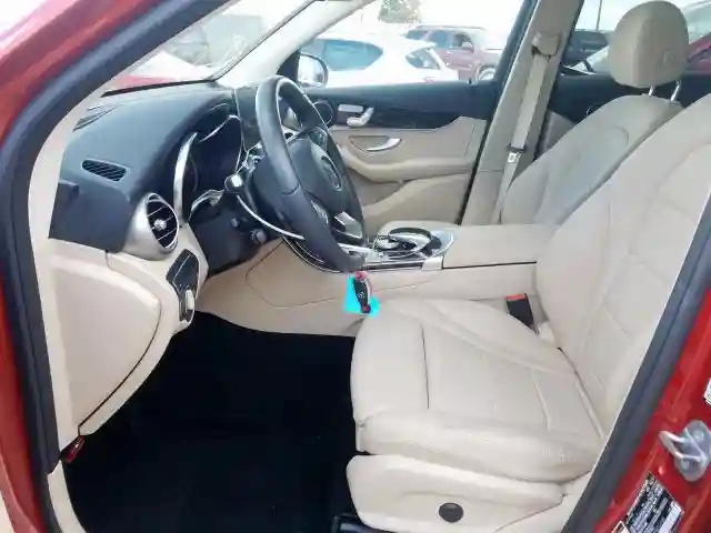 WDC0G4JB0JV016135 2018 MERCEDES-BENZ GLC 300-4