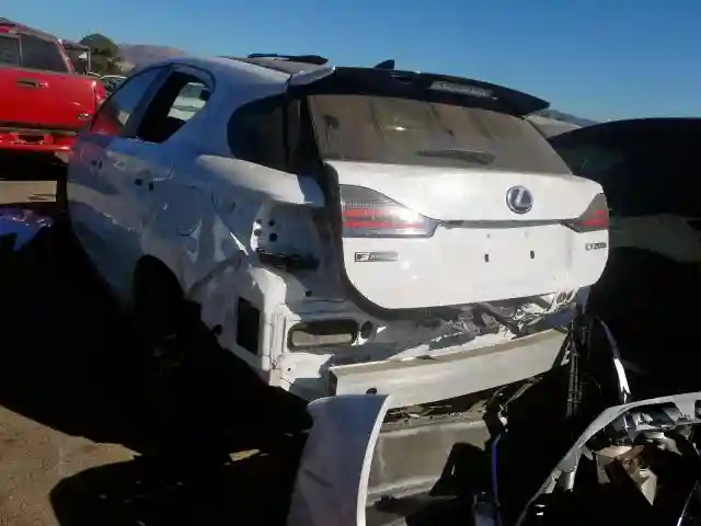 JTHKD5BH8G2270264 2016 LEXUS CT 200-2