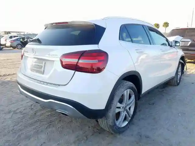 WDCTG4GB6KJ535073 2019 MERCEDES-BENZ GLA 250 4MATIC-3