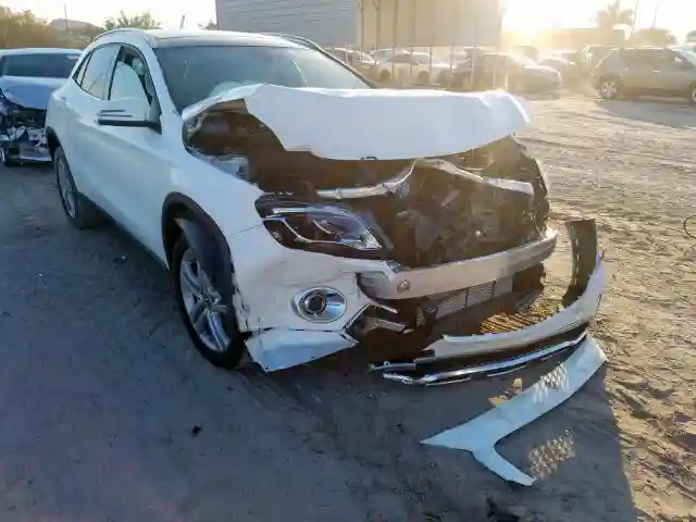WDCTG4GB6KJ535073 2019 MERCEDES-BENZ GLA 250 4MATIC-0