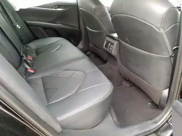 4T1B11HK0JU002077 2018 TOYOTA CAMRY L-5