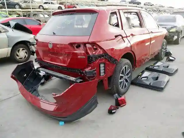 3VV2B7AX1KM109804 2019 VOLKSWAGEN TIGUAN SE-3