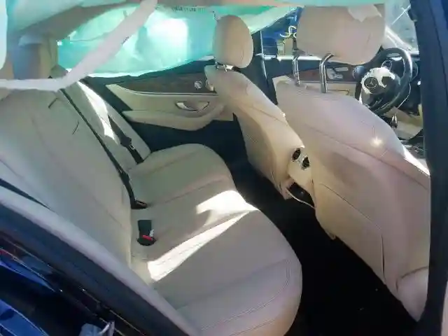 WDDZF4JB0HA262884 2017 MERCEDES-BENZ E 300-5