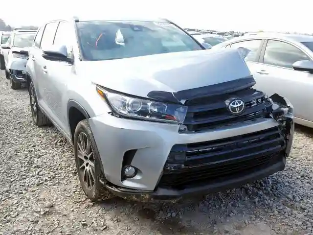 5TDKZRFH3HS212173 2017 TOYOTA HIGHLANDER SE-0
