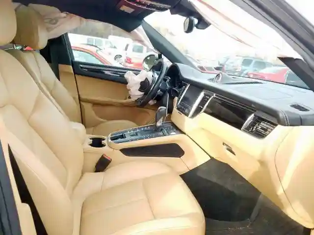 WP1AA2A52JLB07248 2018 PORSCHE MACAN-5