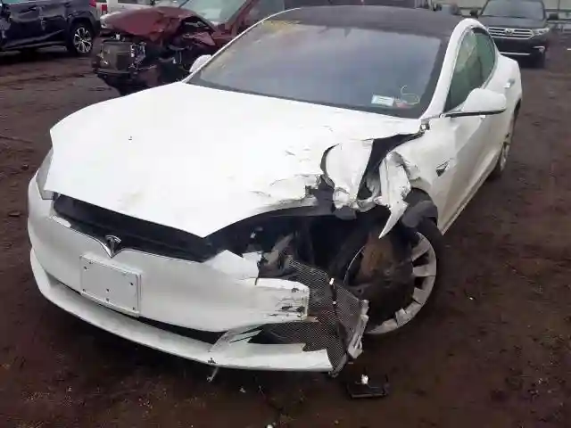 5YJSA1E25HF192308 2017 TESLA MODEL S-1