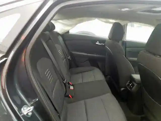 3KPF54AD7LE142863 2020 KIA FORTE EX-5
