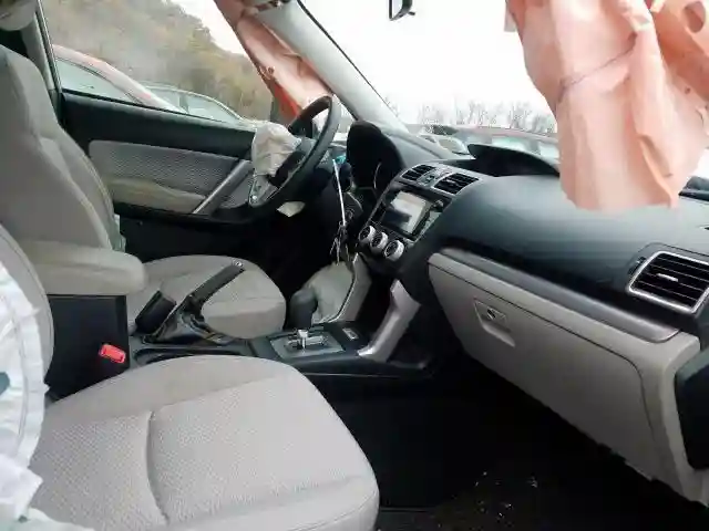 JF2SJAEC7HH452346 2017 SUBARU FORESTER 2.5I PREMIUM-4