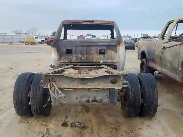3C7WRTALXHG567577 2017 RAM 3500-5
