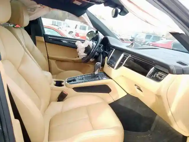 WP1AA2A52JLB07248 2018 PORSCHE MACAN-4