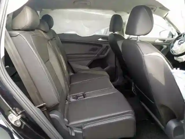 3VV3B7AX5JM188350 2018 VOLKSWAGEN TIGUAN SE-5