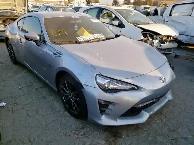 JF1ZNAA15H8704235 2017 TOYOTA 86 BASE-0