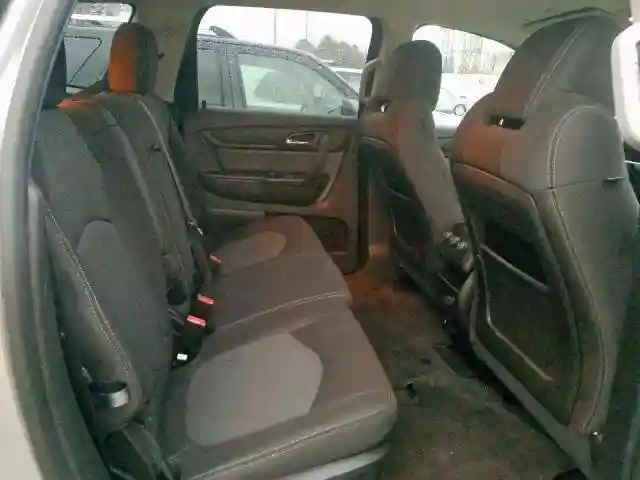 1GNKVGKD8HJ272277 2017 CHEVROLET TRAVERSE LT-5
