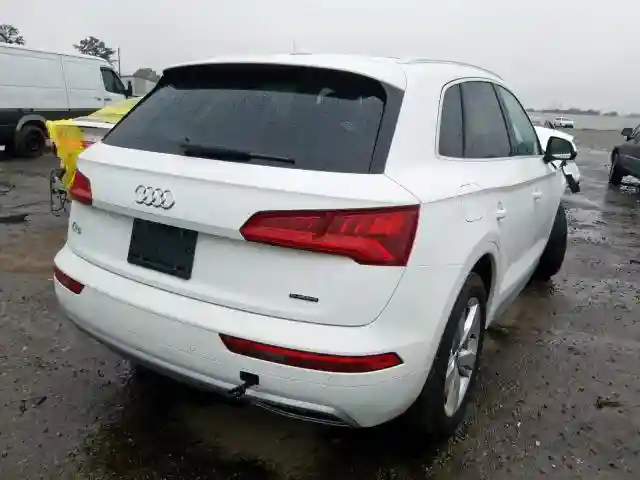 WA1BNAFY1K2085235 2019 AUDI Q5 PREMIUM PLUS-3