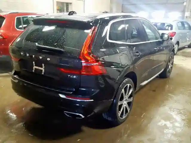 YV4A22RL4J1021434 2018 VOLVO XC60 T6 INSCRIPTION-3